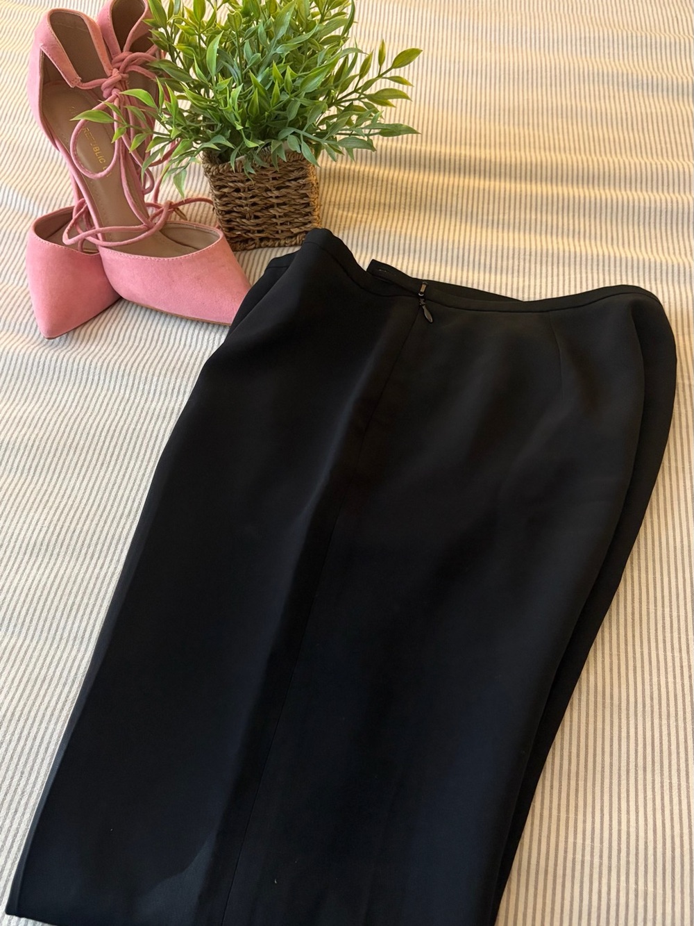 Ann Taylor Black Straight Dressy Pants